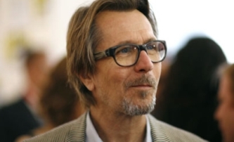 Flying Horse: Gary Oldman režíruje | Fandíme filmu