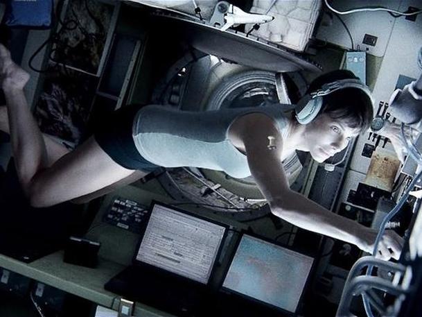 Gravity: Tři trailery a Comic-Con | Fandíme filmu