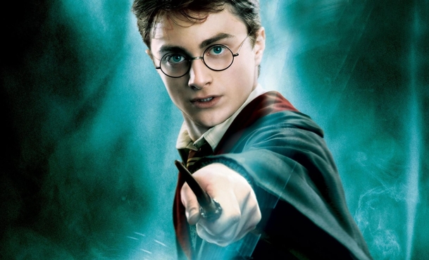 J.K. Rowling odhalila, co jsou jen legendy a kde a jak vznikl Harry Potter doopravdy | Fandíme filmu