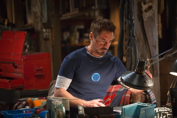 Iron Man 3: Jak si Robert Downey Jr. při natáčení zlomil kotník | Fandíme filmu