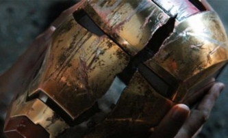 Iron Man 3: Tony stylově navléká zbroj v novém spotu | Fandíme filmu