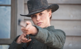 Jane got a gun: Westernová Natalie Portman v traileru | Fandíme filmu