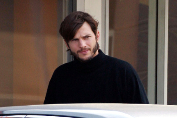 Zajímavost dne: Ashton Kutcher má českou krev i české jméno | Fandíme serialům