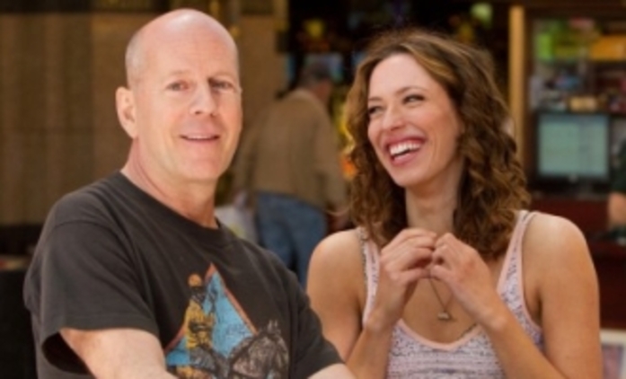 Lay the Favorite: Bruce Willis a Catherine Zeta-Jones sázejí | Fandíme filmu