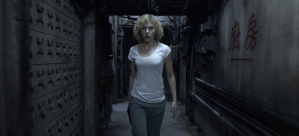 Lucy: Film o odemykání plného potenciálu mozku dostane seriálové pokračování | Fandíme serialům