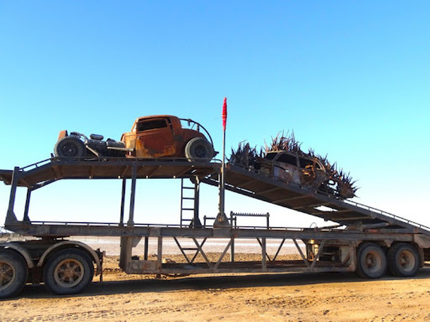 Mad Max: Fury Road - Natáčení stíhají potíže | Fandíme filmu