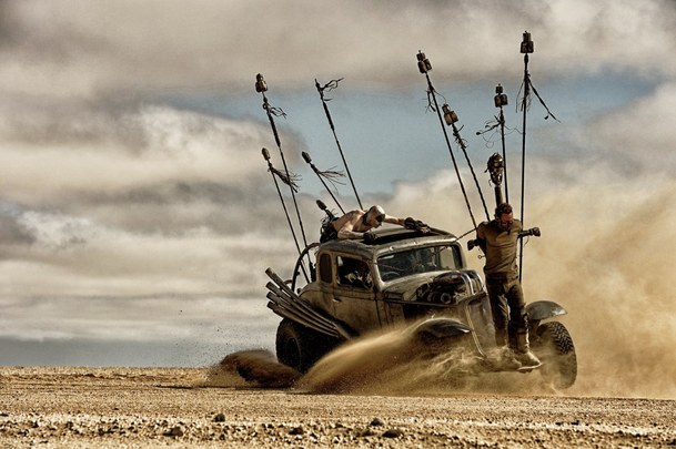 Mad Max: S dalším se stále počítá, Tom Hardy je připraven | Fandíme filmu