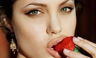 Angelina Jolie má pifku na Šípkovou Růženku | Fandíme filmu