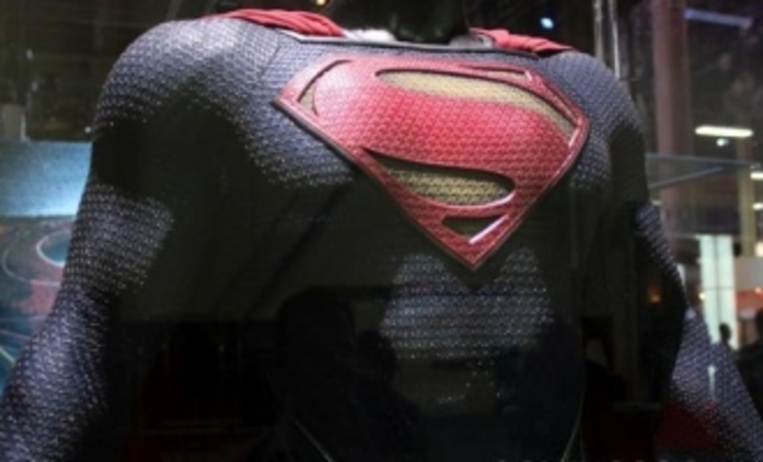 Man of Steel: Detailní fotky kostýmů | Fandíme filmu