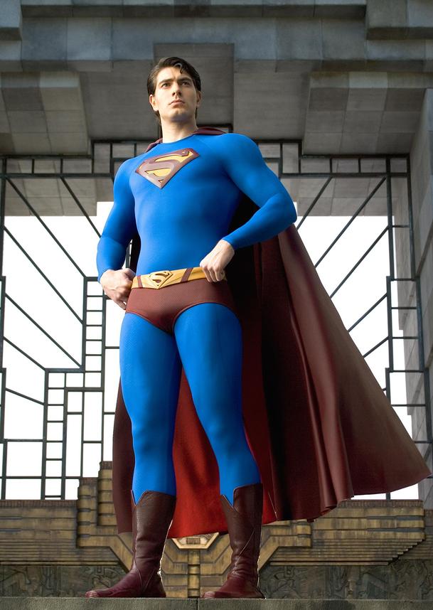 Man of Steel: Superman v kostýmu na první fotce | Fandíme filmu