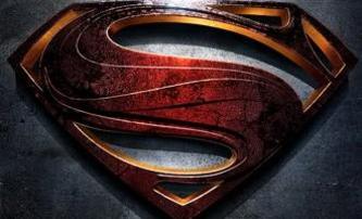 Muž z oceli: Superman v poutech na novém plakátě | Fandíme filmu