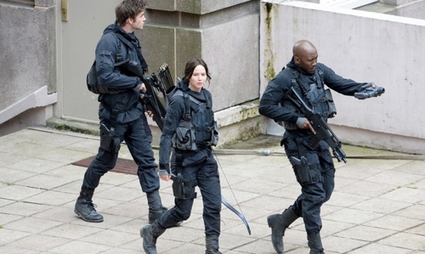 Hunger Games: Mockingjay I. - První oficiální fotky | Fandíme filmu