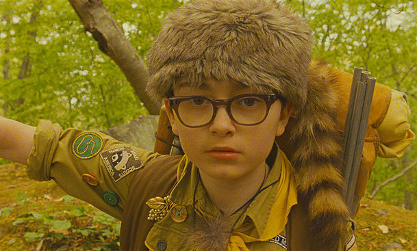 Moonrise Kingdom: Bruce Willis pronásleduje malé děti | Fandíme filmu