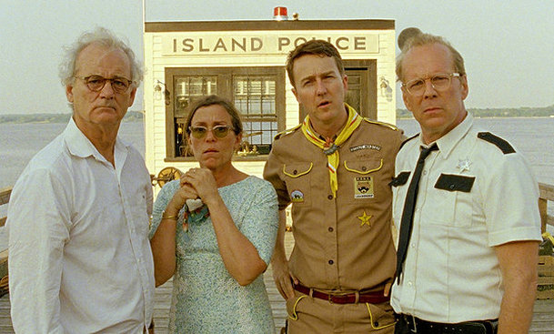 Moonrise Kingdom: Bruce Willis pronásleduje malé děti | Fandíme filmu