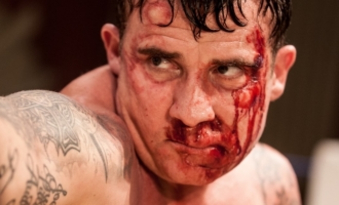 Muži v ringu: Dominic Purcell boxuje | Fandíme filmu