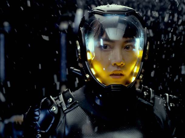 Rian Johnson viděl Pacific Rim. Povedl se? | Fandíme filmu