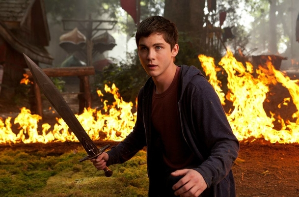 Percy Jackson 2: Nový trailer sází na triky | Fandíme filmu