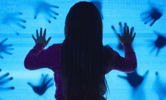 Poltergeist: Remake se dostavil s prvními ukázkami | Fandíme filmu