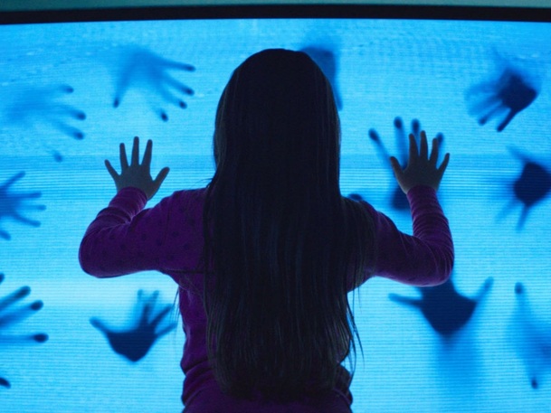 Poltergeist: Remake se dostavil s prvními ukázkami | Fandíme filmu