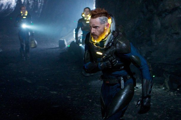 Sci-fi Prometheus měla v původním scénáři daleko blíž k vetřelecké sérii | Fandíme filmu