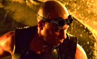 Riddick: Vin Diesel si podá Davida Bautistu | Fandíme filmu