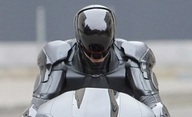 RoboCop: Čerstvé fotky a změna termínu premiéry | Fandíme filmu