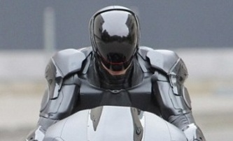 RoboCop: Čerstvé fotky a změna termínu premiéry | Fandíme filmu