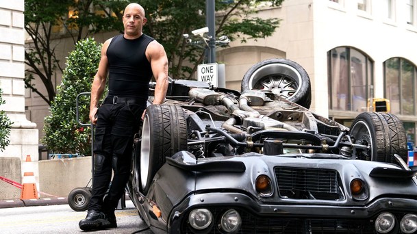 Rychle a zběsile 8: Helen, hodný Jason a vězeň The Rock | Fandíme filmu