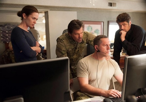 Sicario: Emily Blunt pokračuje v dráze akční hrdinky | Fandíme filmu