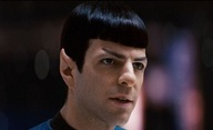 Star Trek 2: Zachary Quinto na nové fotce z natáčení | Fandíme filmu