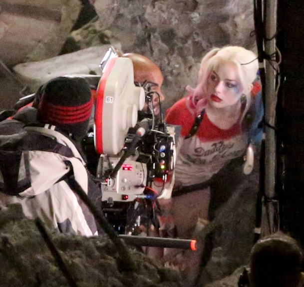 Suicide Squad: Pořádné fotky Jokera z natáčení | Fandíme filmu