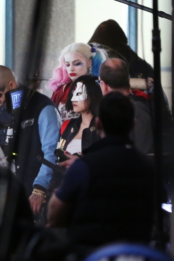 Suicide Squad: Oficiální fotka celého týmu v kostýmech | Fandíme filmu