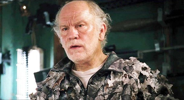 Supercon: John Malkovich míří do komiksovky. Ale hodně netradiční | Fandíme filmu