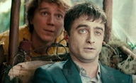 Swiss Army Man: Daniel Radcliffe hraje prdící mrtvolu | Fandíme filmu