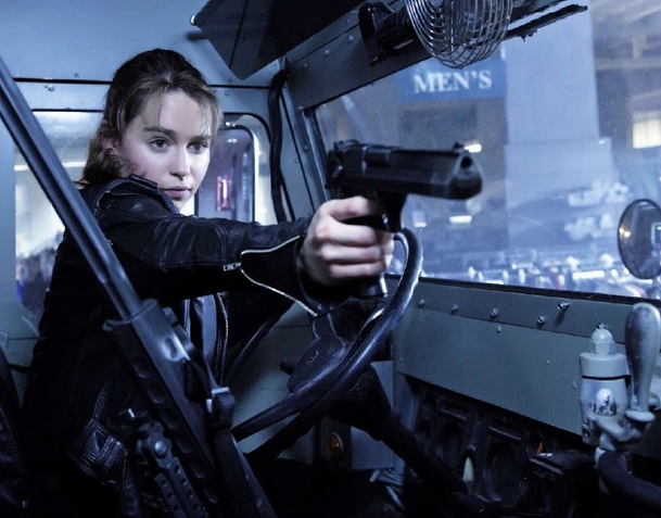 Emilia Clarke: Terminator: Genisys byl předurčen k pádu | Fandíme filmu