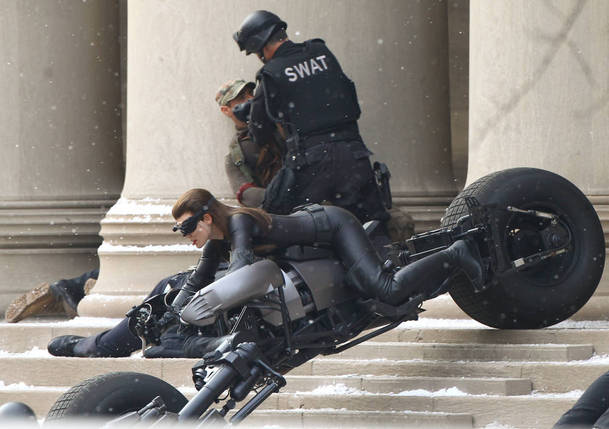 The Dark Knight Rises: Catwoman na spoustě fotek | Fandíme filmu