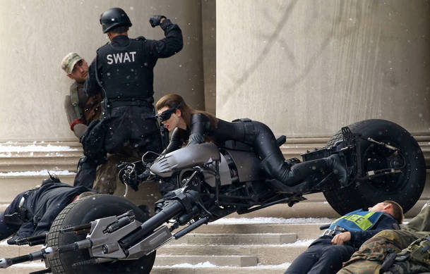 The Dark Knight Rises: Catwoman na spoustě fotek | Fandíme filmu