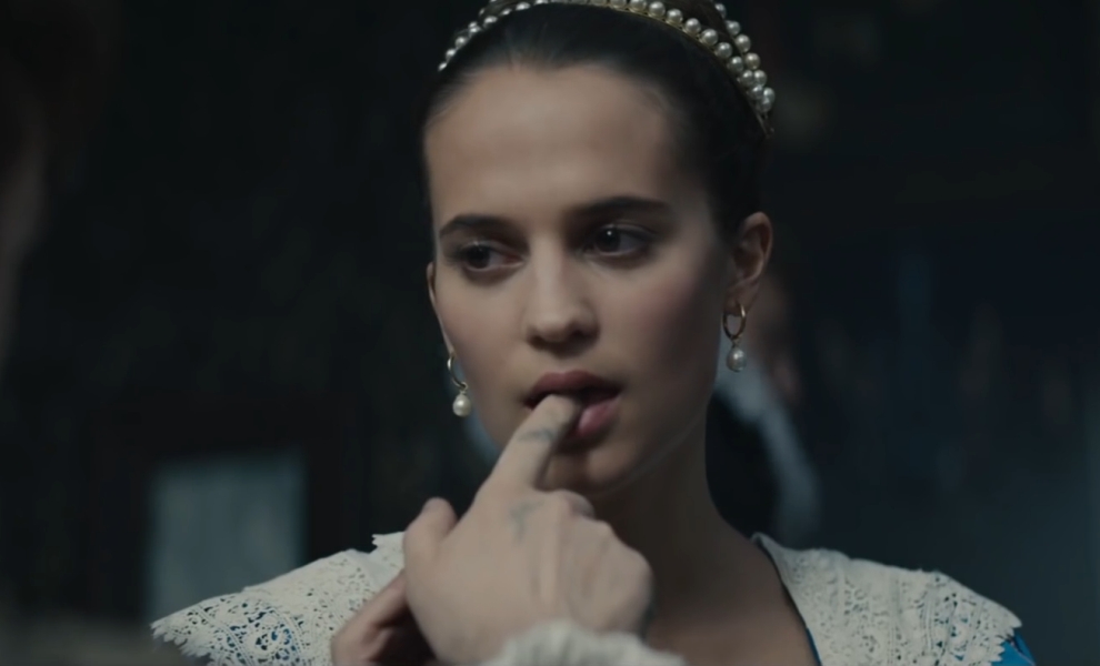 Tulip Fever: Nová Lara Croft je zmítána vášní