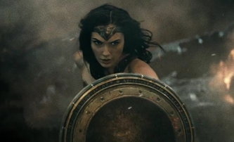 Wonder Woman: Oficiální synopse a scenáristé | Fandíme filmu