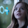 Zůstaň se mnou: Chloë Moretz neví, zda žít či zemřít | Fandíme filmu