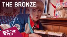 The Bronze - Movie Clip (That's a List) | Fandíme filmu